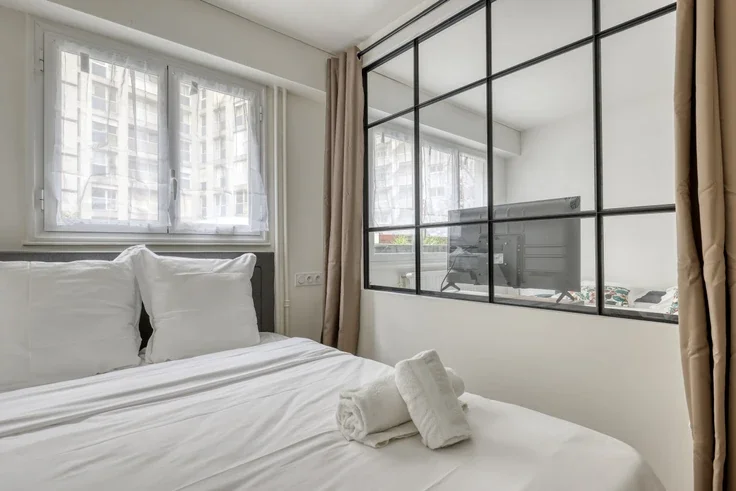 Flat Rue Dupleix in Paris