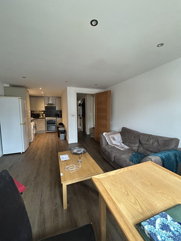 Flat Pentyrch Street in Cardiff