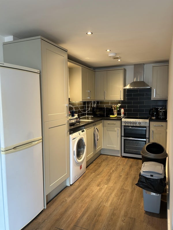 Flat Pentyrch Street in Cardiff
