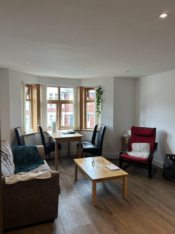 Flat Pentyrch Street in Cardiff