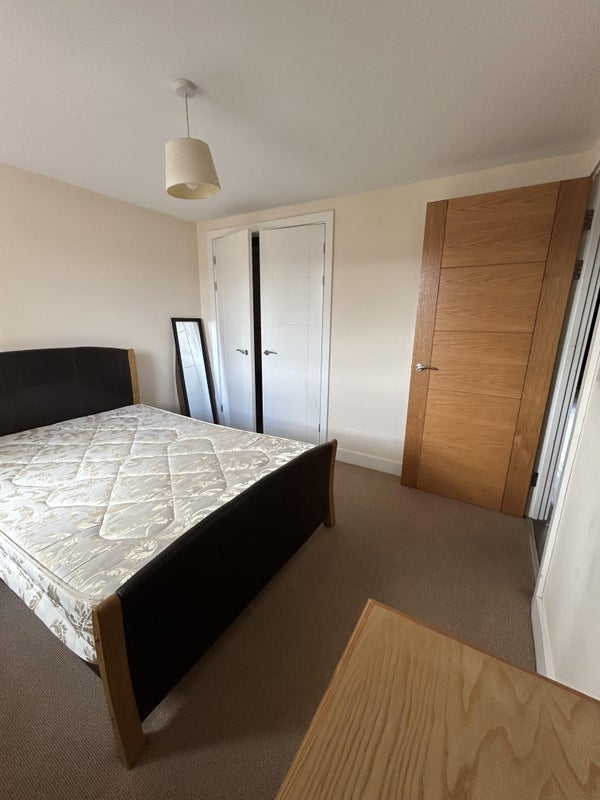 Flat Pentyrch Street in Cardiff