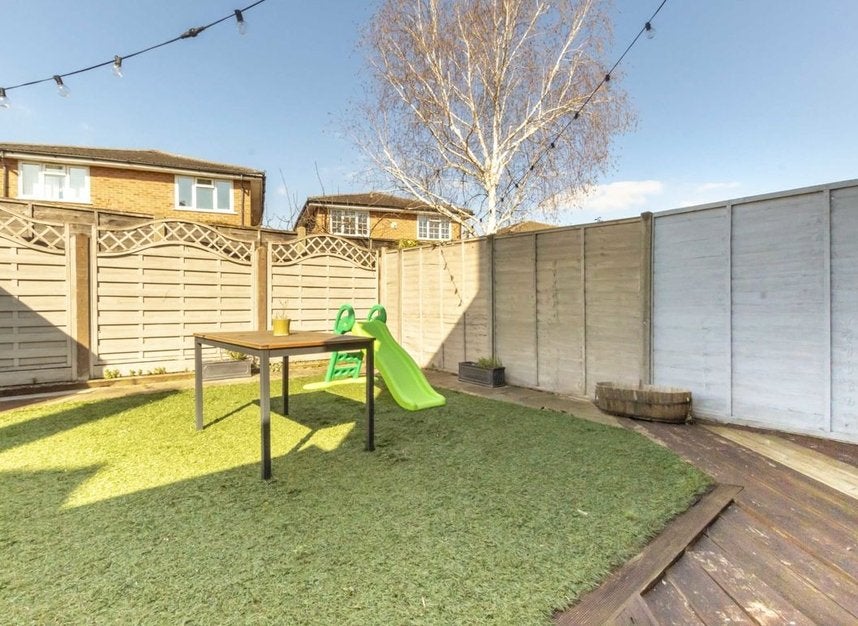 House Albury Close in Greater London