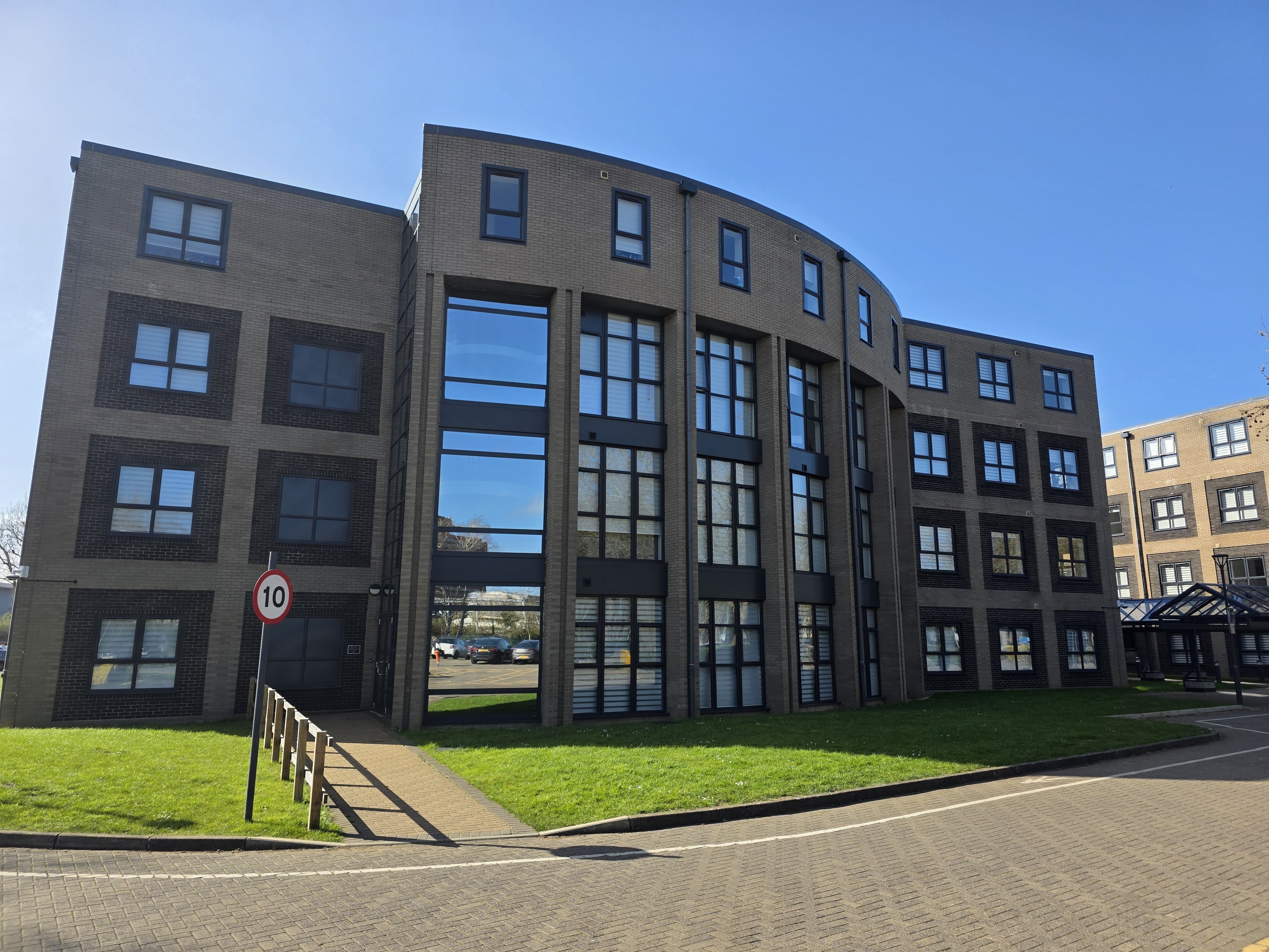 Flat North Star Avenue in Swindon