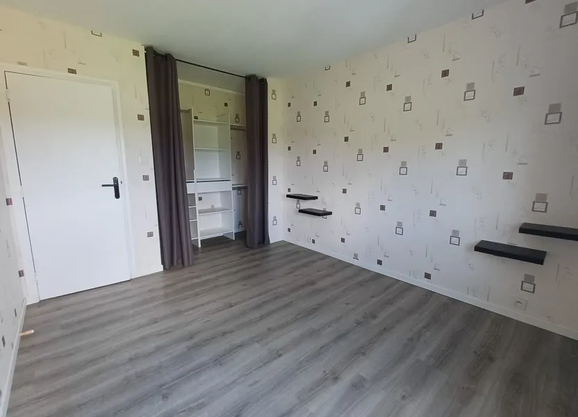 Appartement Rue Hélène Boucher à Mont-de-Marsan
