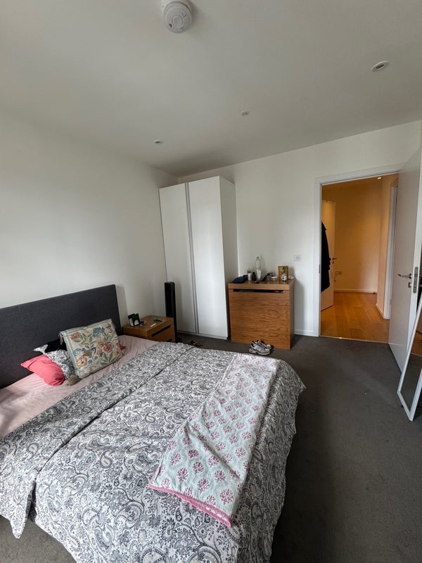 Room West Park Walk in Greater London