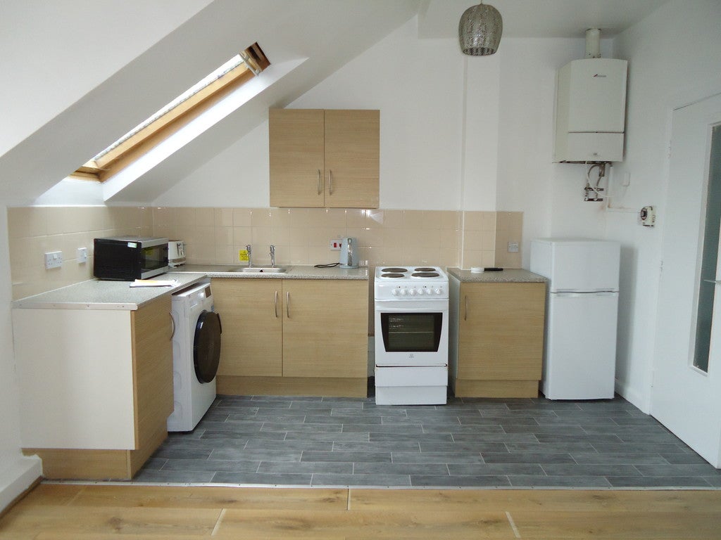 Flat Dewsbury Road in Leeds