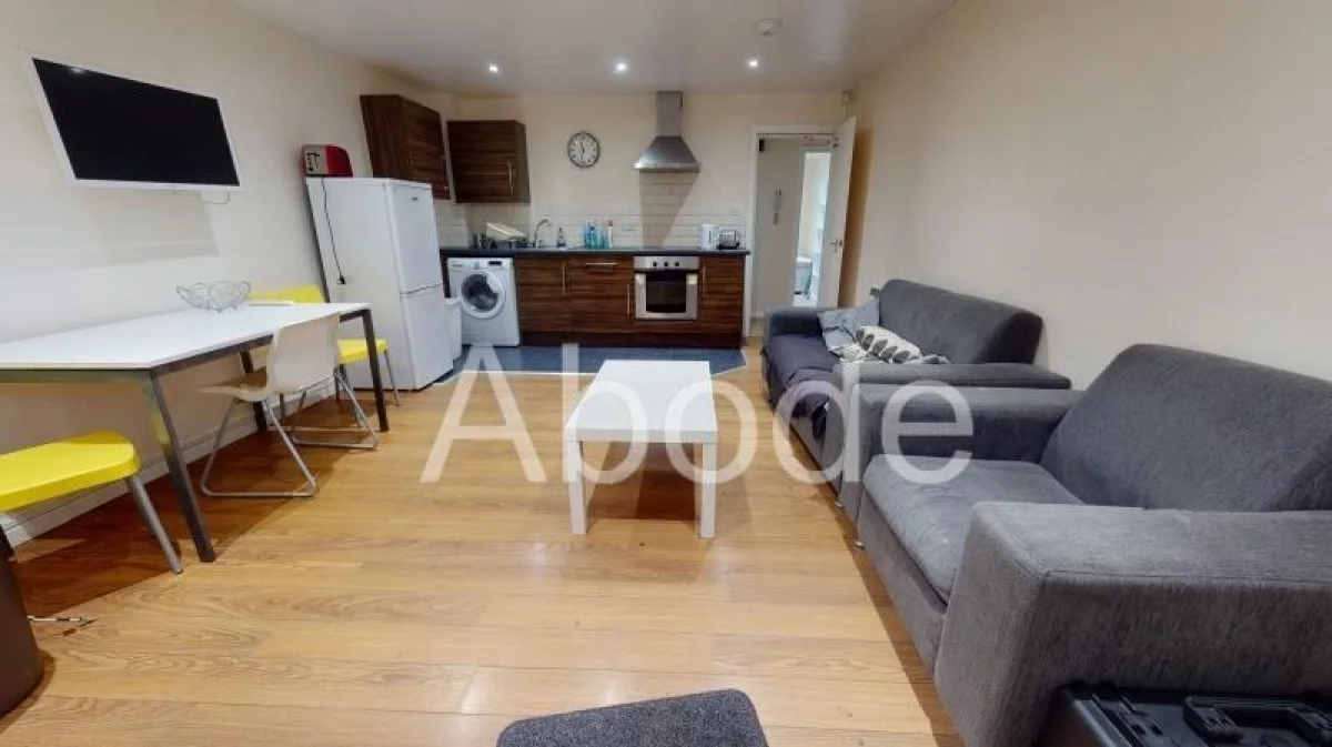 Flat Moorland Avenue in Leeds