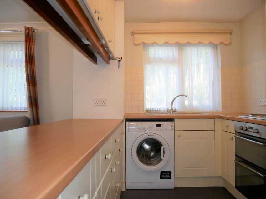 Flat Regency Close in Rainham