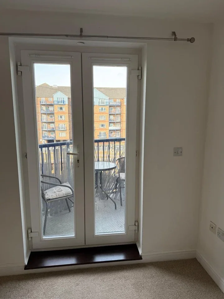Flat Argent Street in Grays