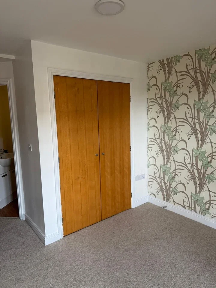 Flat Argent Street in Grays