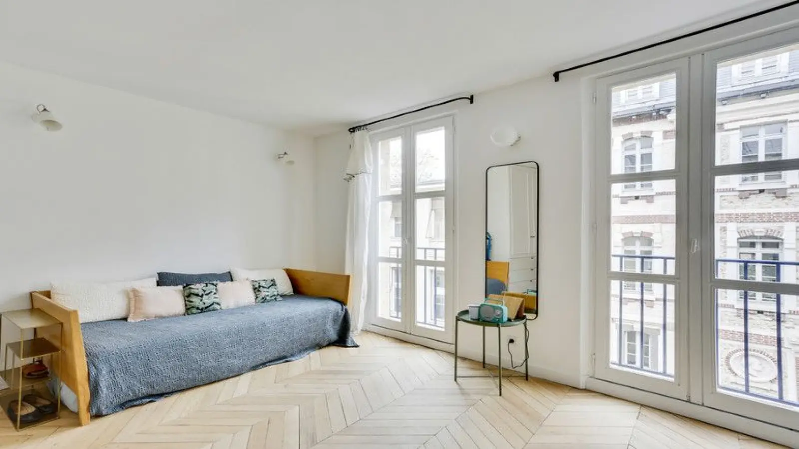 Flat Place du Panthéon in Paris