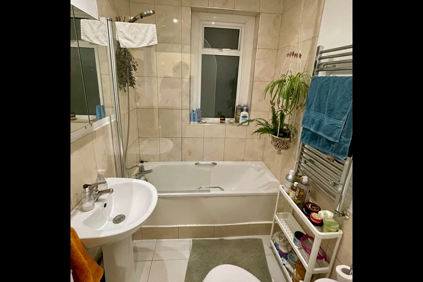 Room Linden Avenue in Greater London