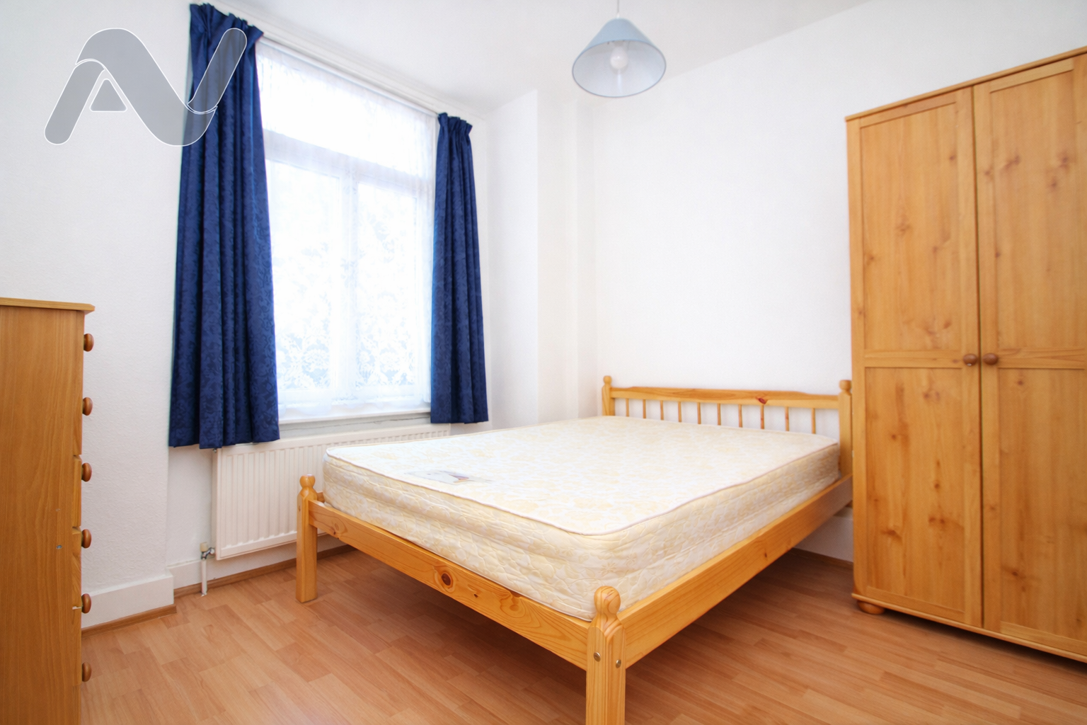 Flat Brecknock Road in Greater London