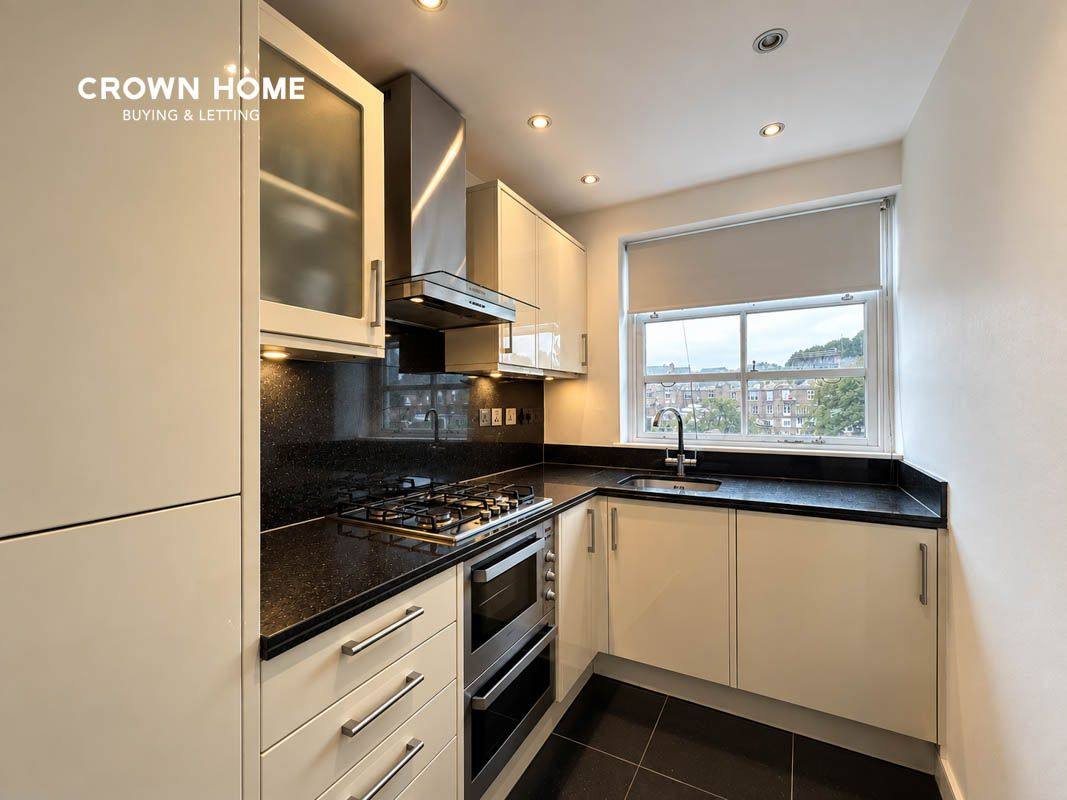 Flat Old Brompton Road in Greater London