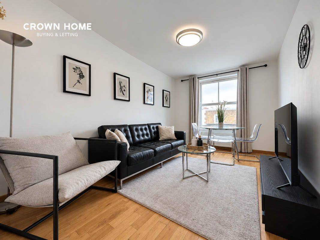 Flat Old Brompton Road in Greater London