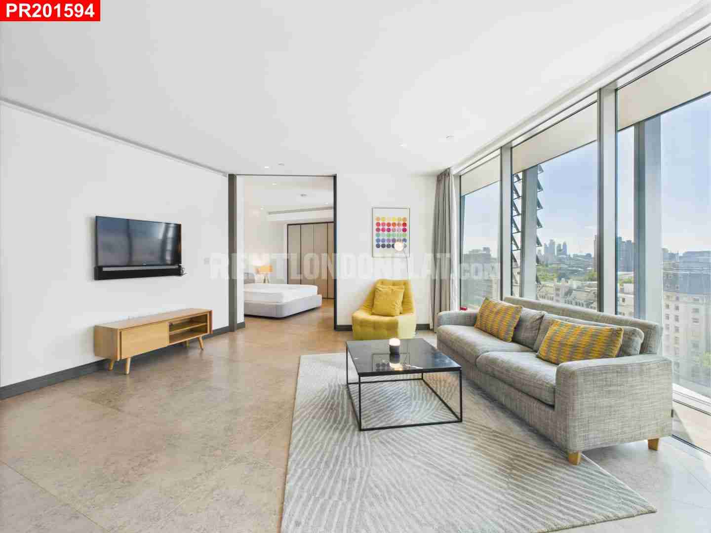 Flat Blackfriars Road in Greater London