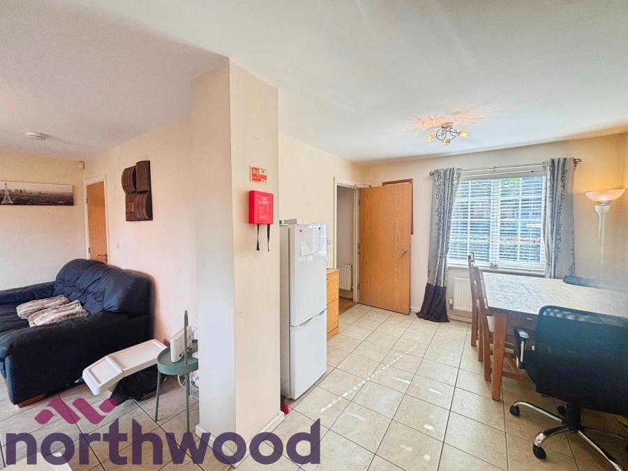 Room Firth Boulevard in Warrington