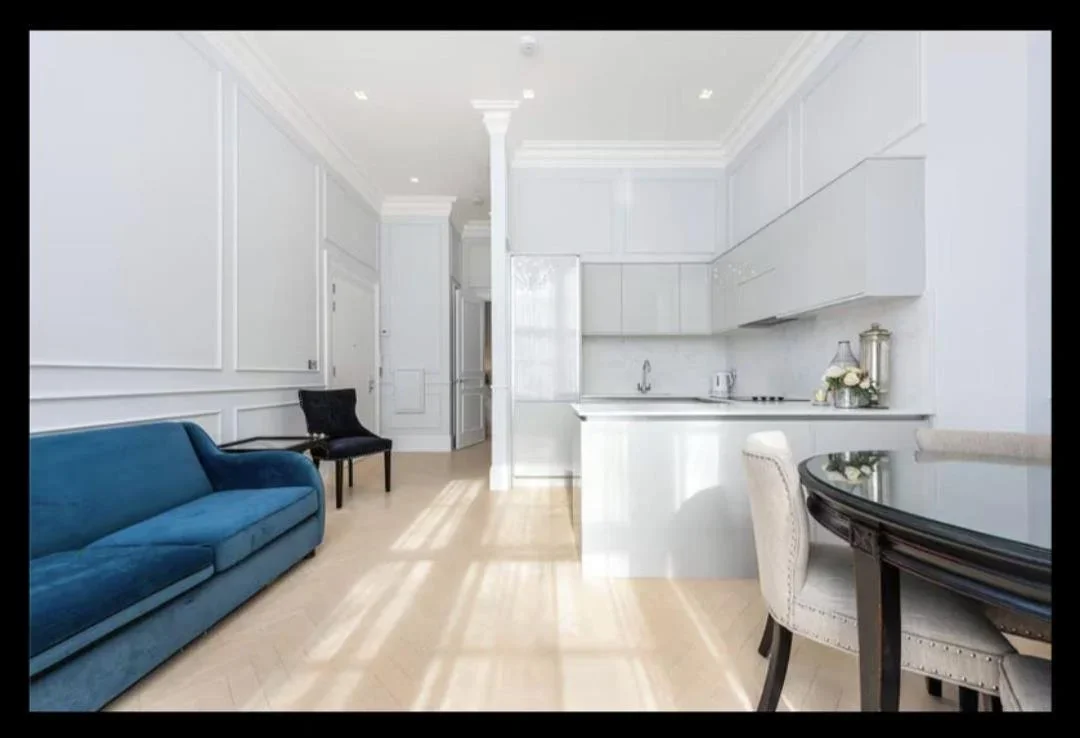 Flat Gloucester Gardens in City of Westminster