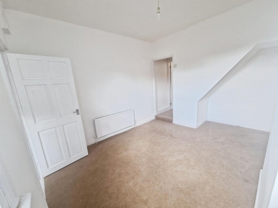 Flat Cambridge Street in Luton