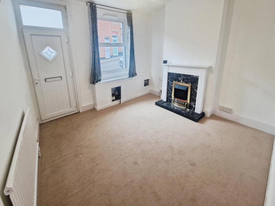 Flat Cambridge Street in Luton