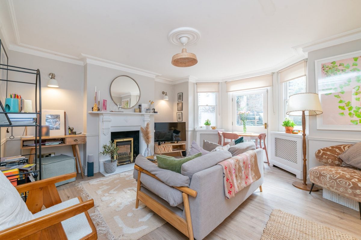 Flat Gayton Crescent in Greater London