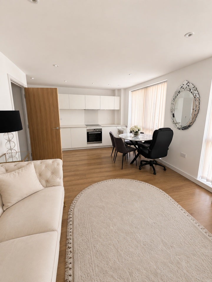 Flat Seven Sea Gardens in Greater London