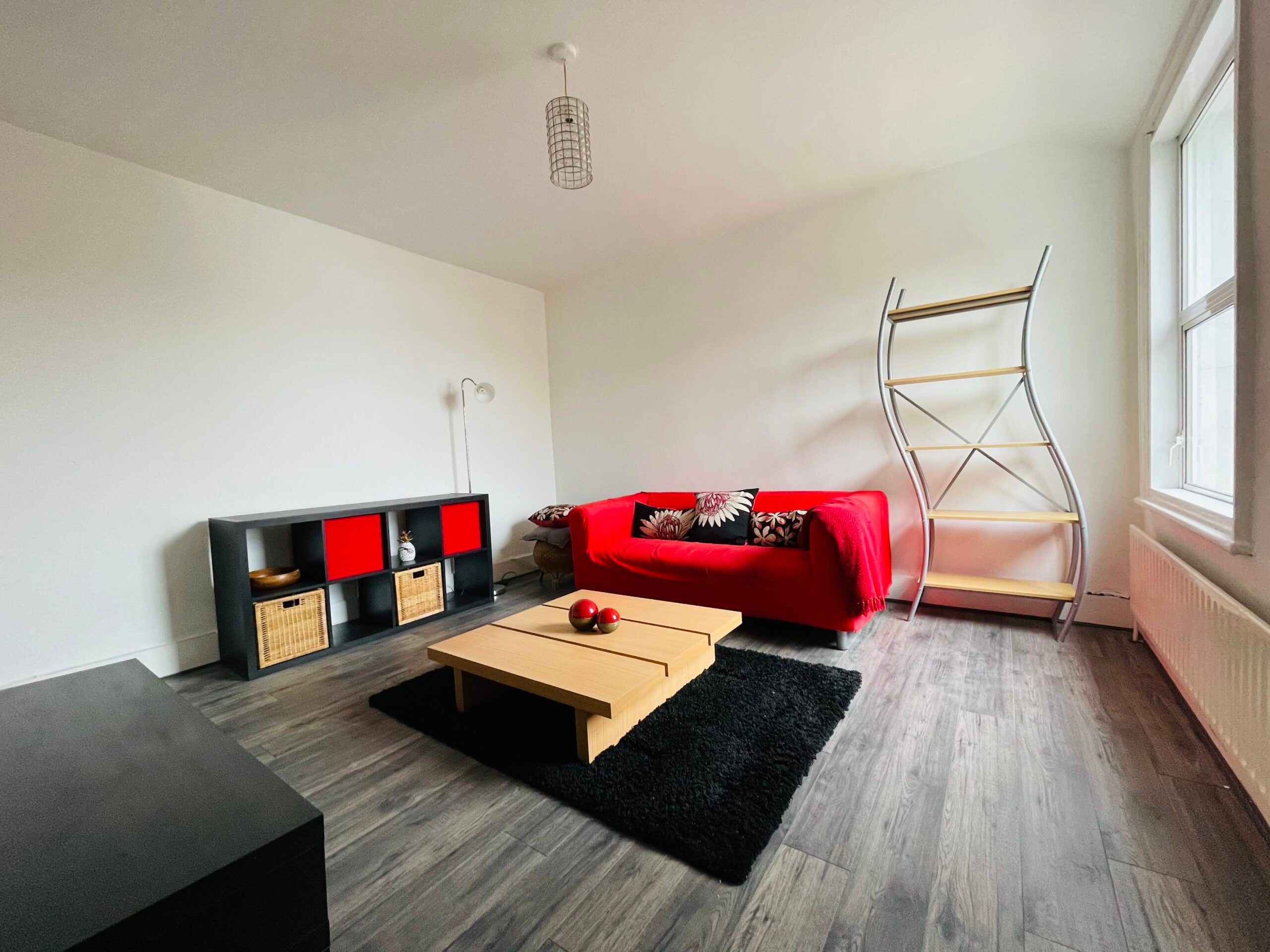 Flat Gilbey Road in Greater London