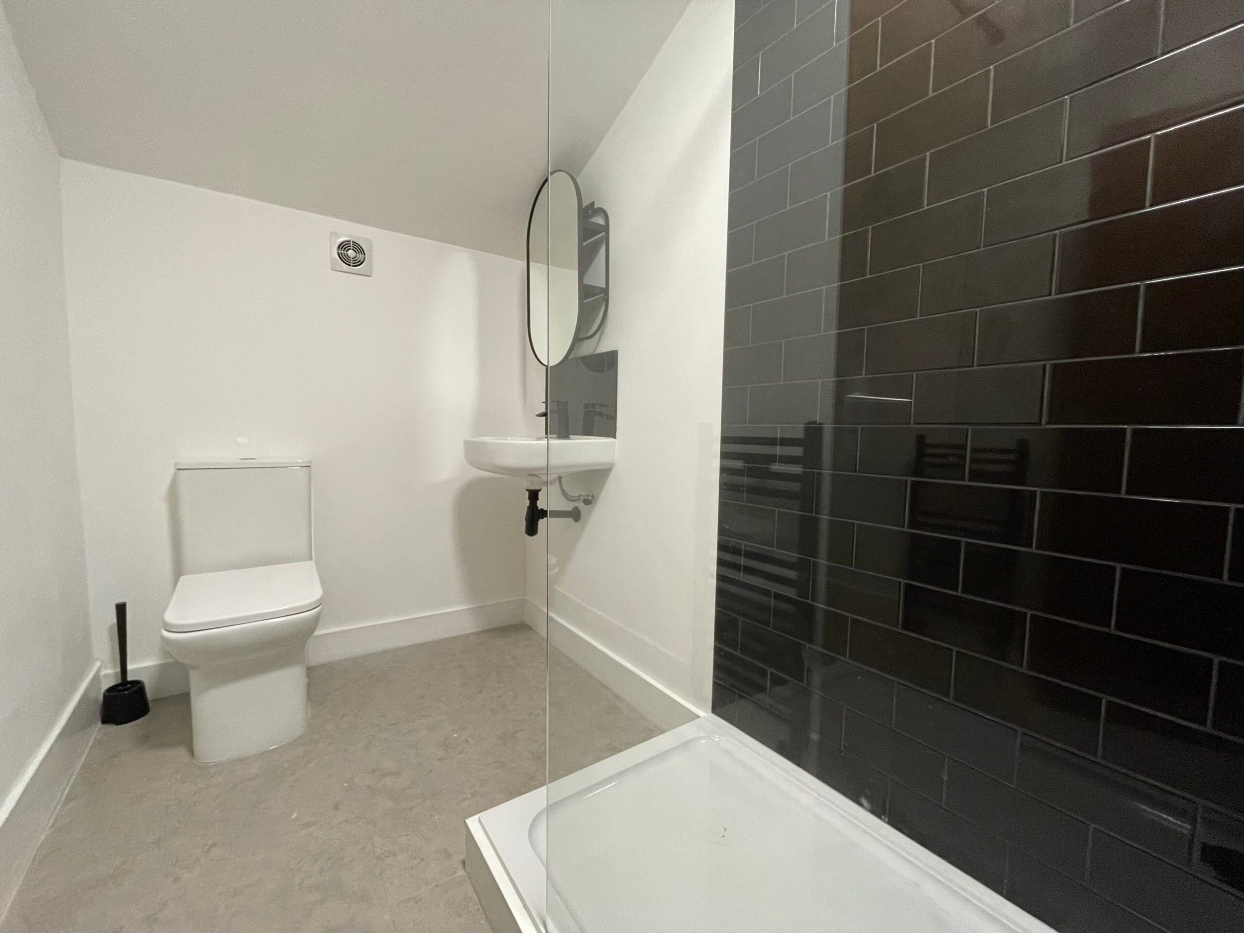 Flat Gilbey Road in Greater London