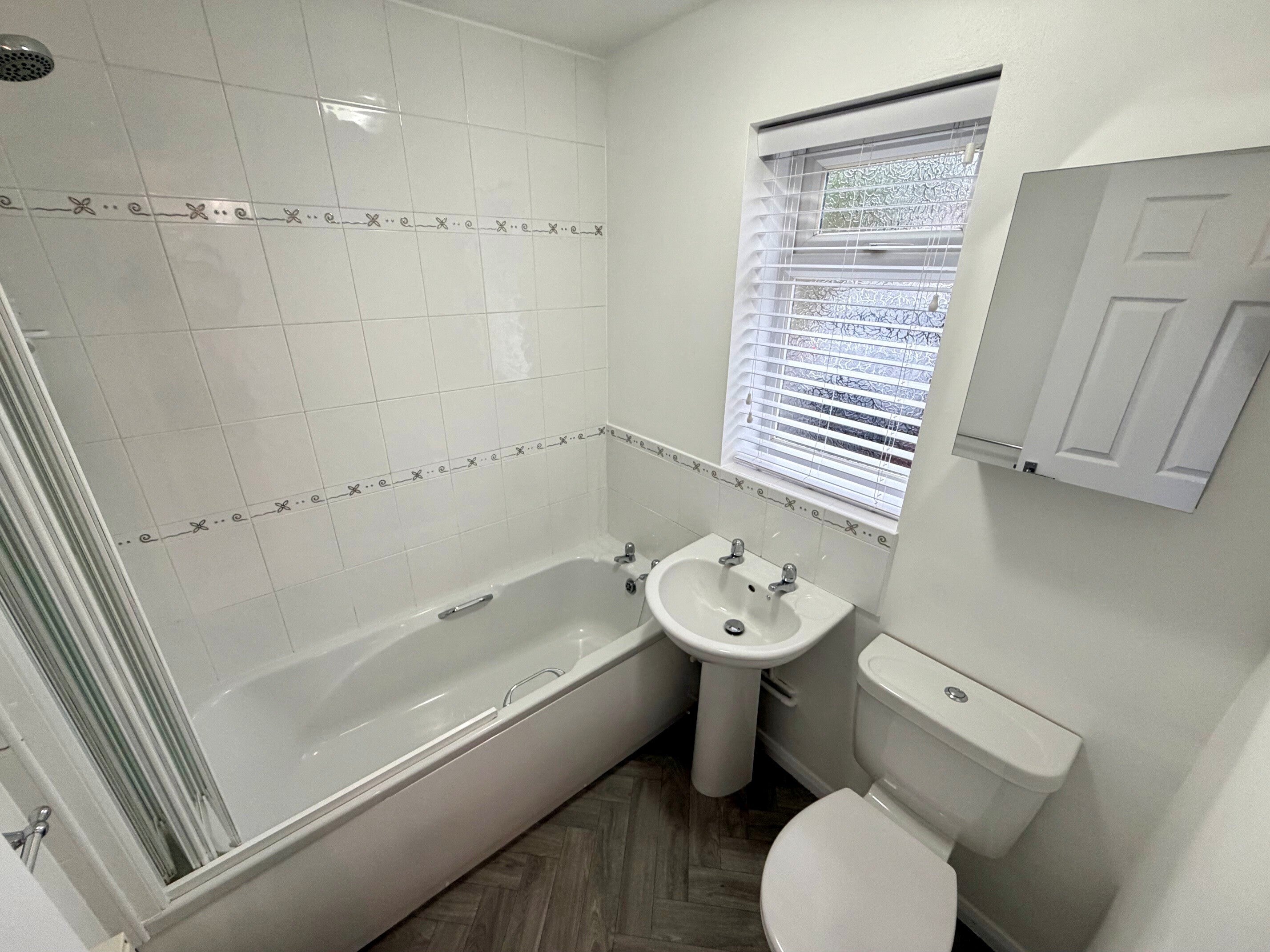 House Wicklow Close in Charnwood