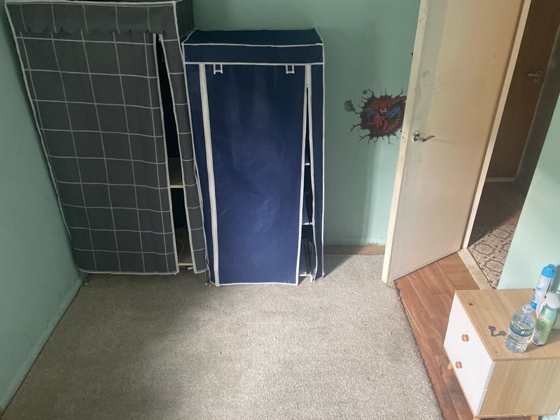 Room Withywood Drive in Telford