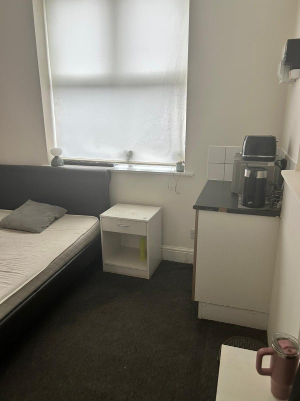 Room Redgrave Street in Oldham