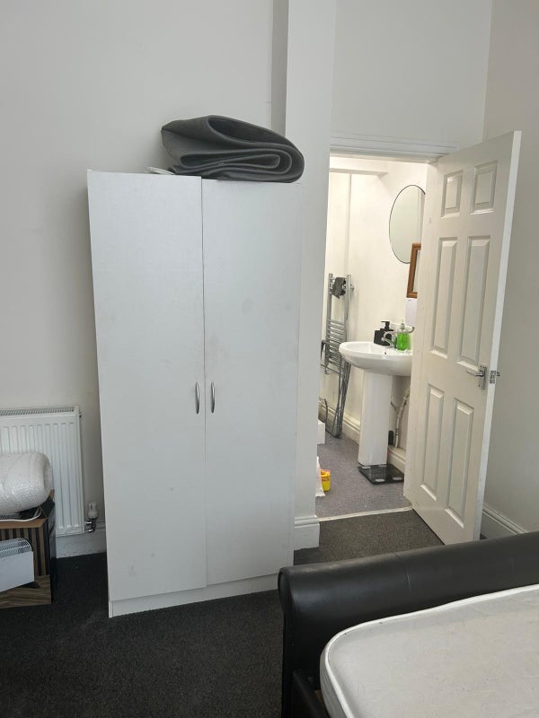 Room Redgrave Street in Oldham