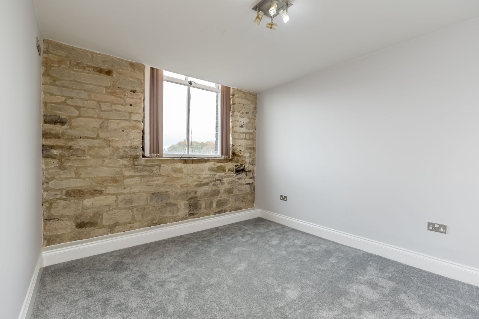 Flat Plover Road in Huddersfield