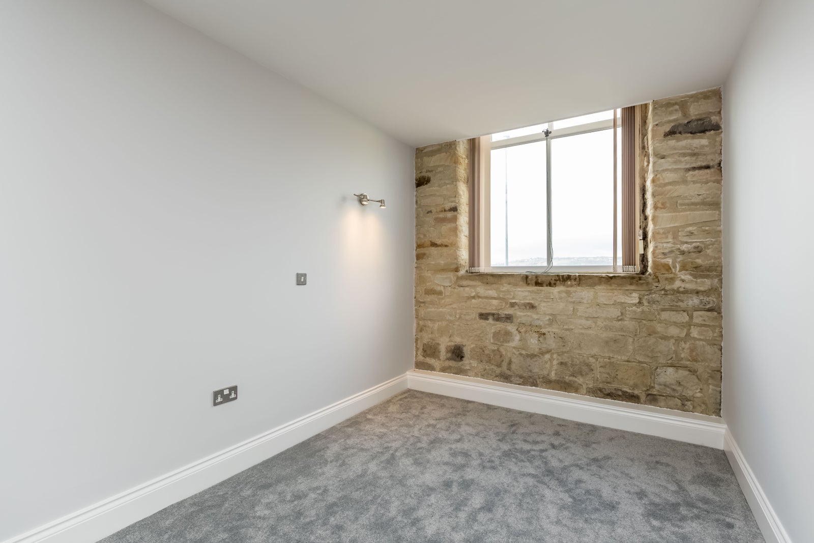 Flat Plover Road in Huddersfield