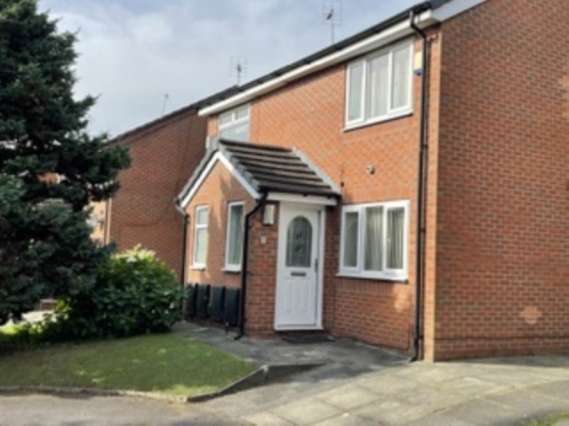 House Thorndale Close in Royton