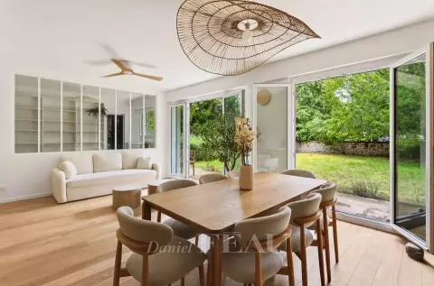 Flat Rue d'Alsace in Saint-Germain-en-Laye