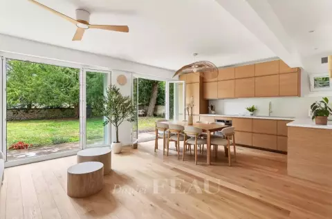 Flat Rue d'Alsace in Saint-Germain-en-Laye
