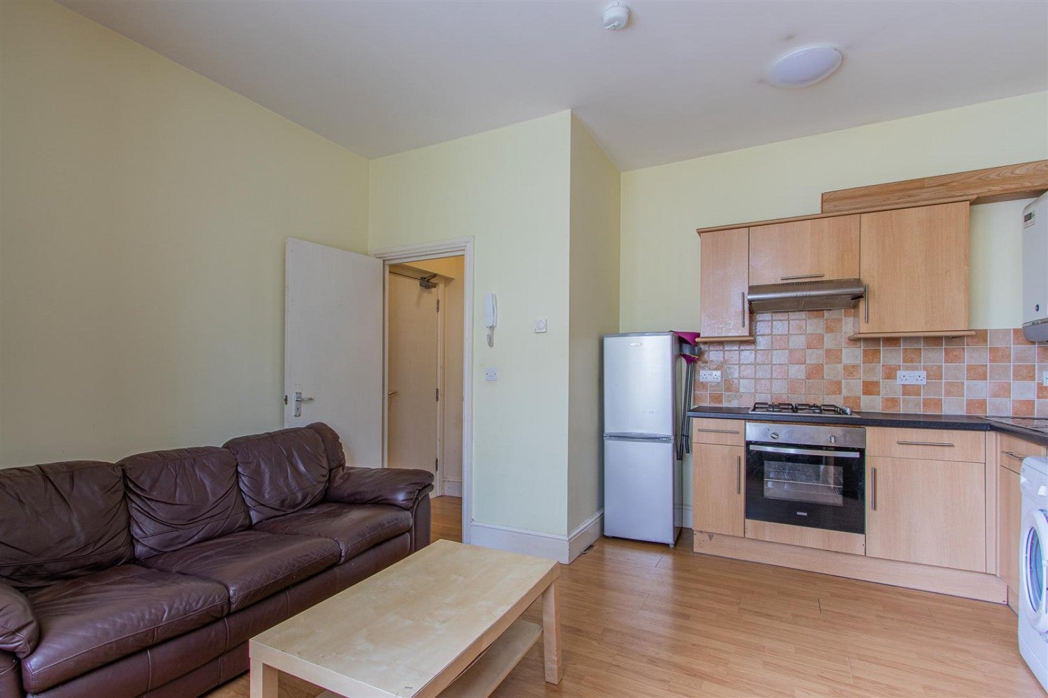 Flat Northcote Lane in Cardiff
