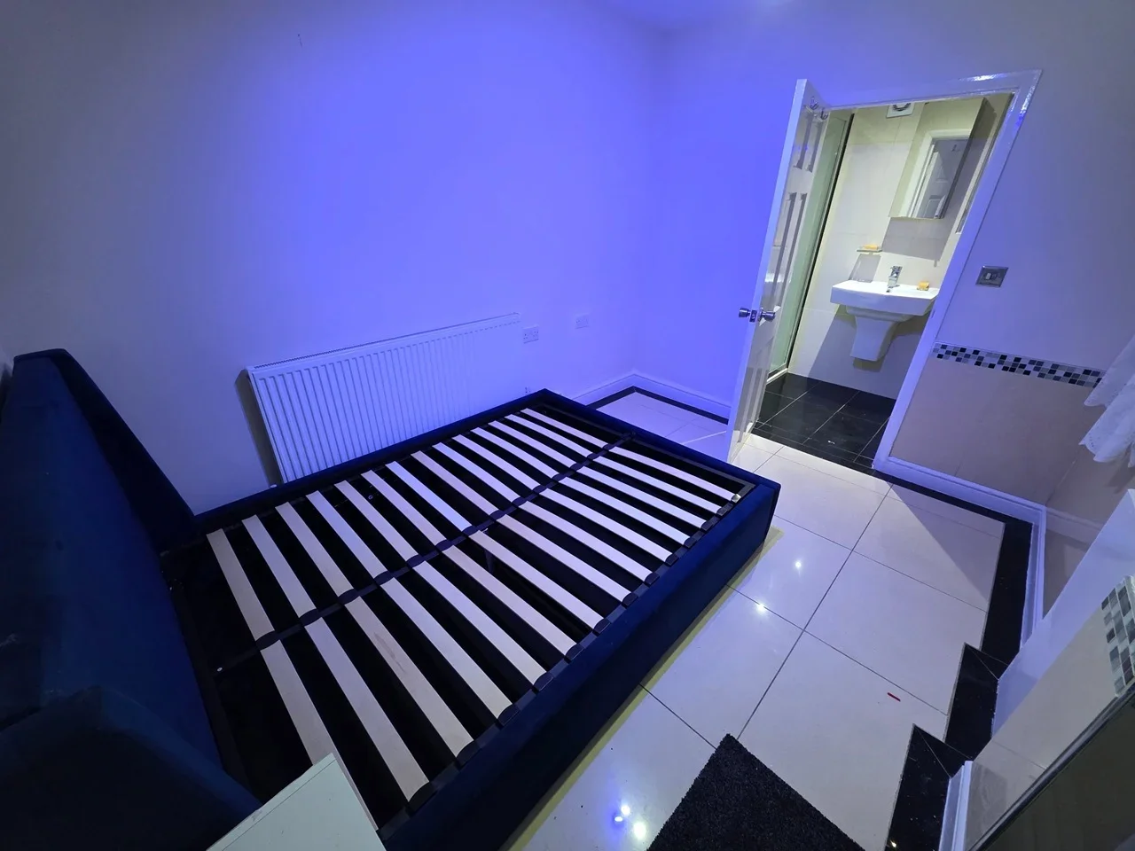 Room Eldon Avenue in Greater London