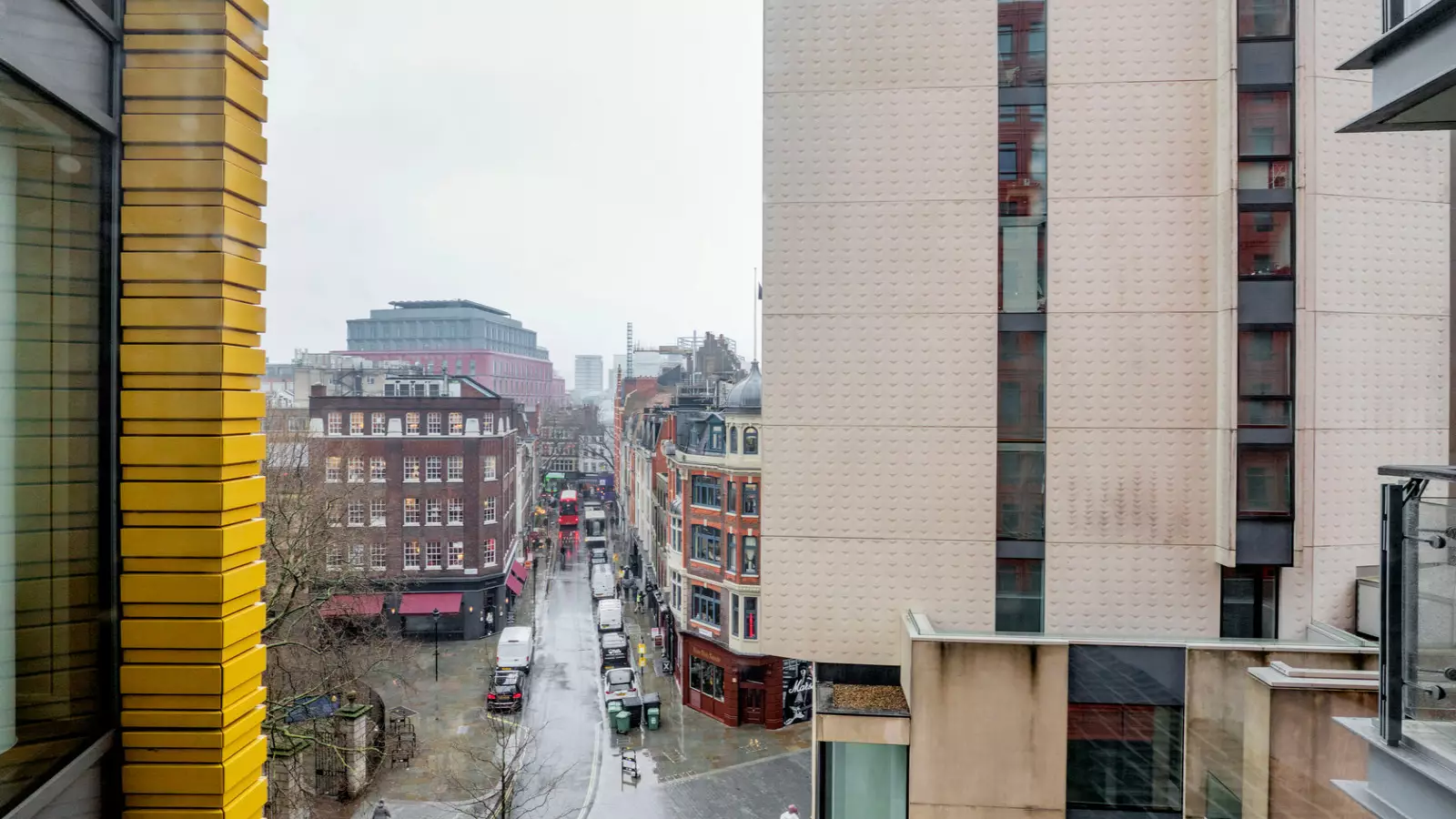 Flat Bucknall Street in Greater London