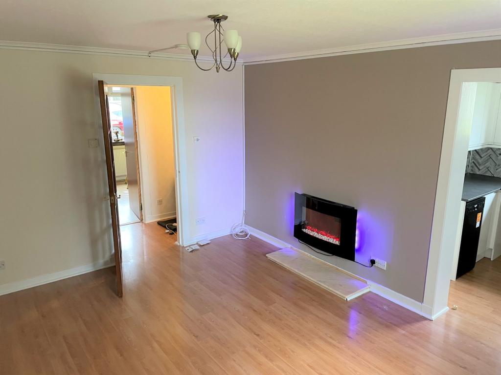 Flat Ardarroch Road in Aberdeen City