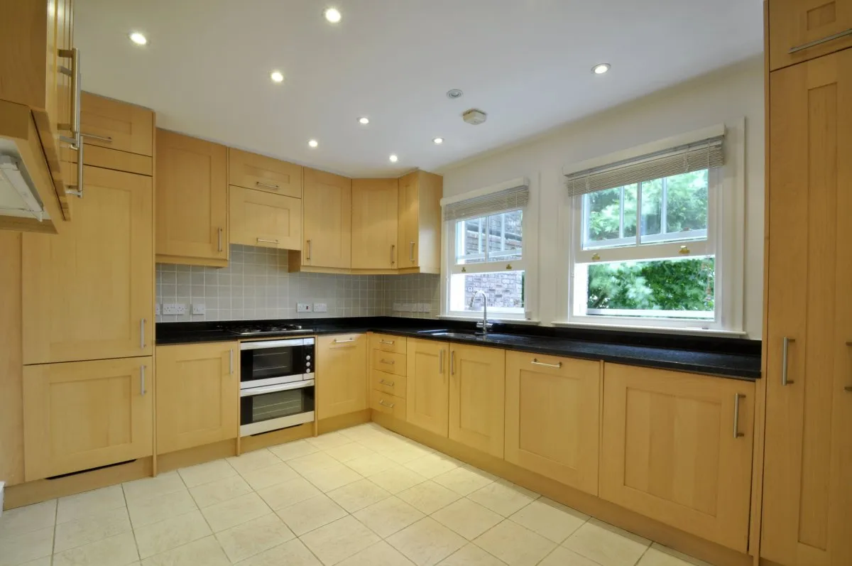 House Greencroft Gardens in Greater London