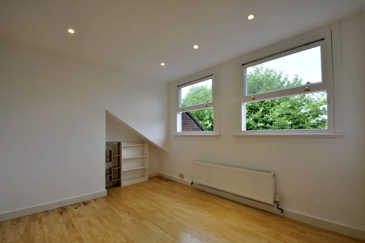 House Greencroft Gardens in Greater London