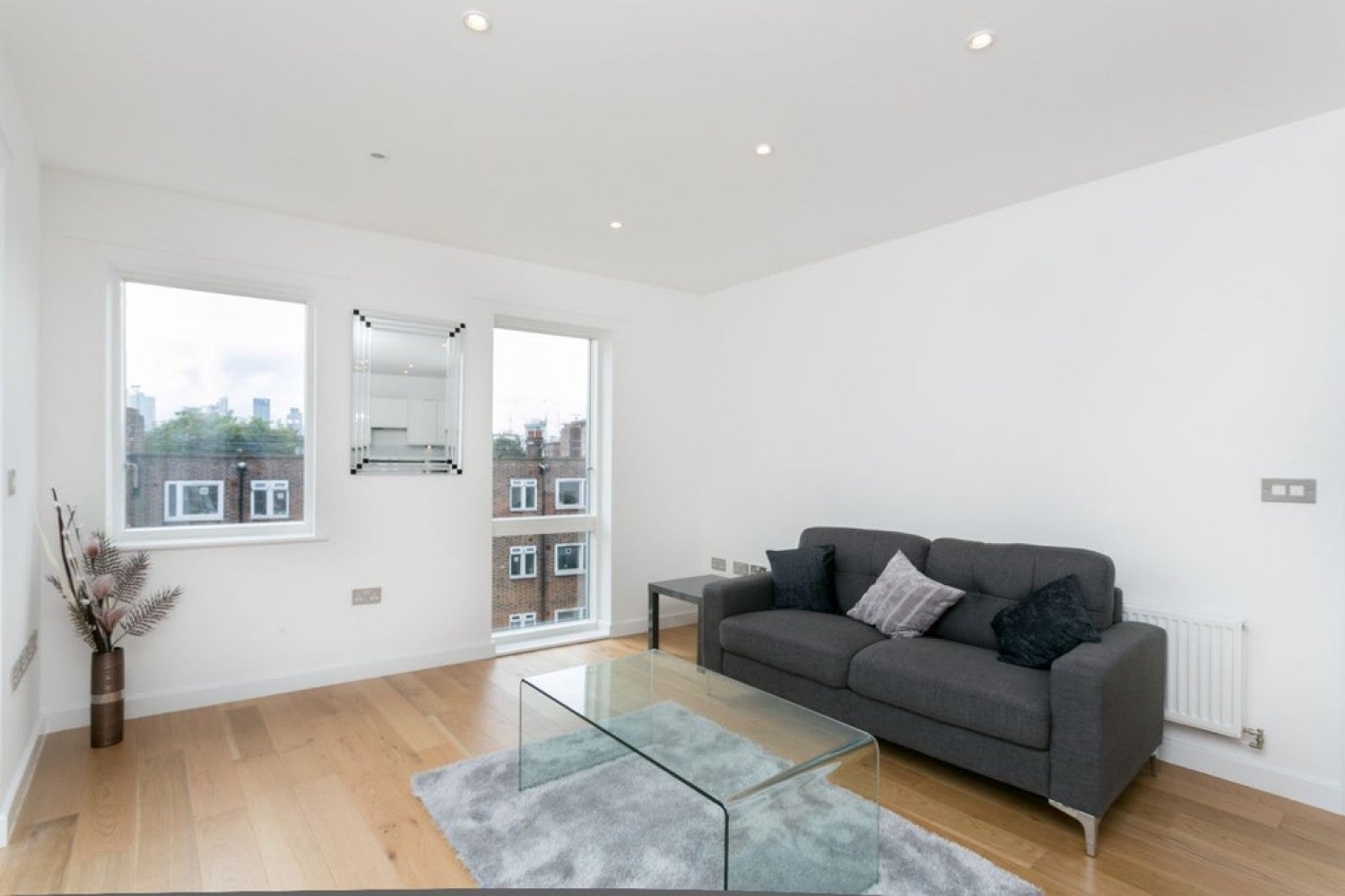 Flat Bridport Place in Greater London