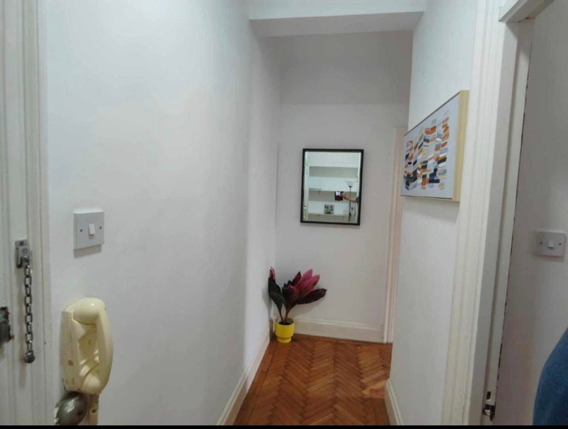 Flat Queensway in City of Westminster