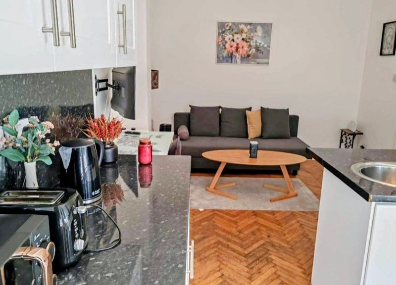 Flat Queensway in City of Westminster