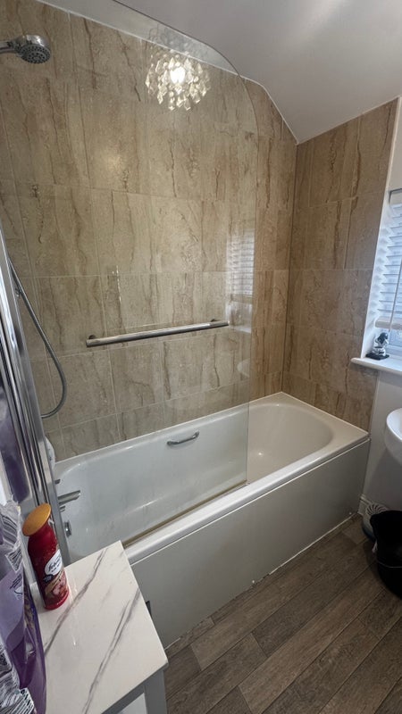 Room Lower Longlands in Sandwell