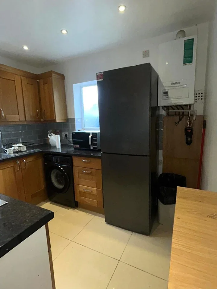 Flat Welland Gardens in Greater London