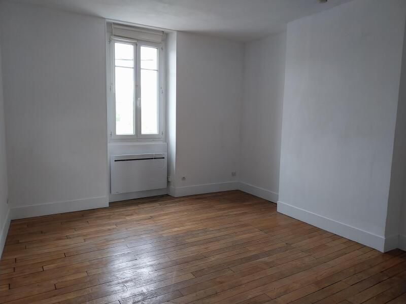Flat Rue du Faubourg Bannier in Fleury-les-Aubrais