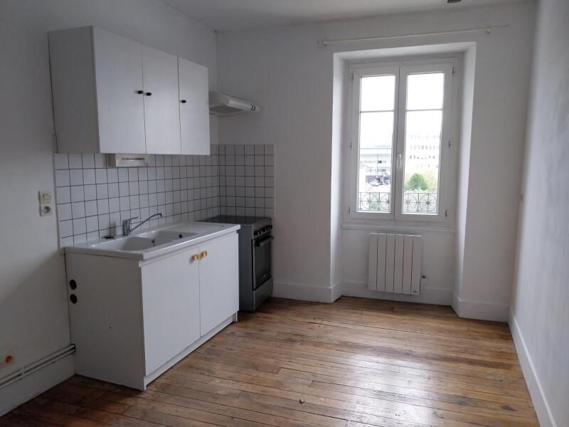 Flat Rue du Faubourg Bannier in Fleury-les-Aubrais